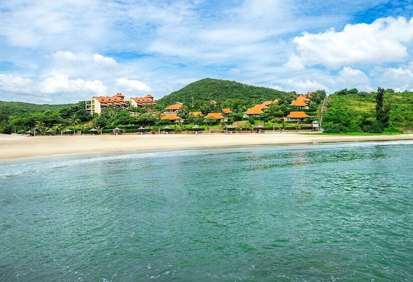Romana Resort & Spa