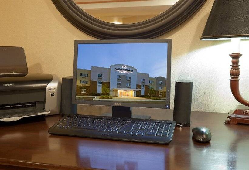 Candlewood Suites Eastchase Park, An Ihg