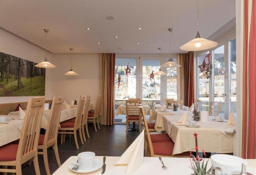 هتل Garni Passeier