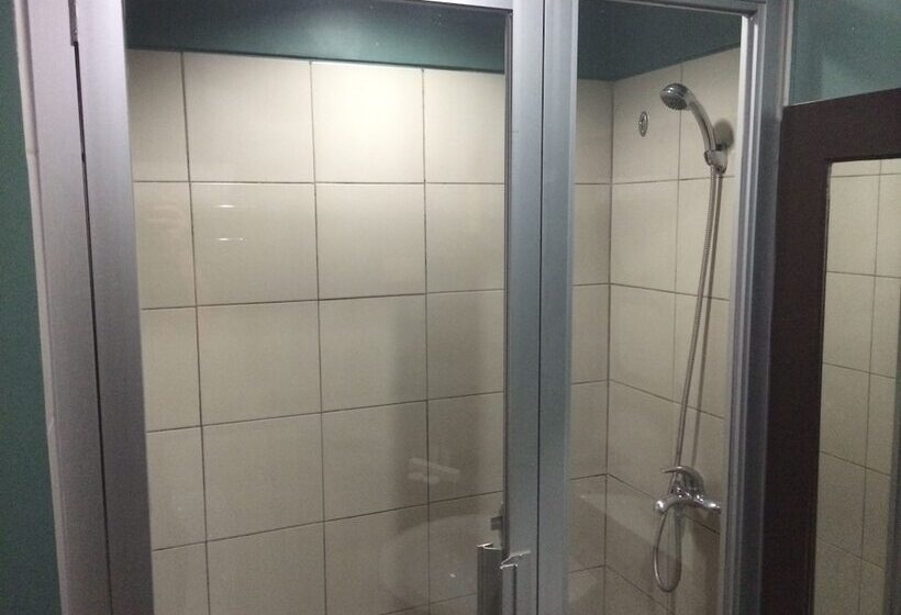 בית מלון כפרי Baguio Burnham Suites