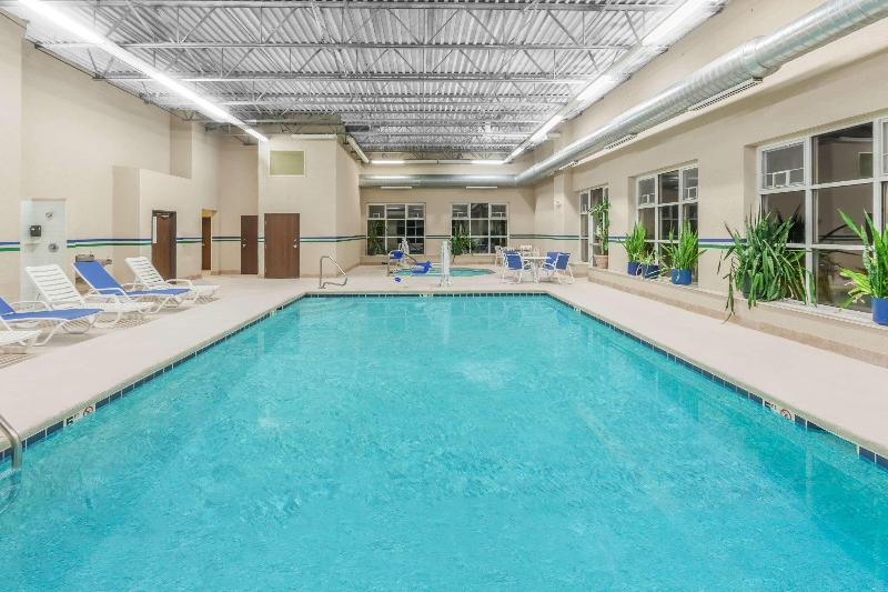 هتل Baymont By Wyndham Grand Rapids N/walker