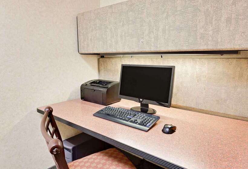 هتل Best Western Byron Center