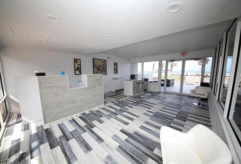 בית מלון כפרי Beach House Inn