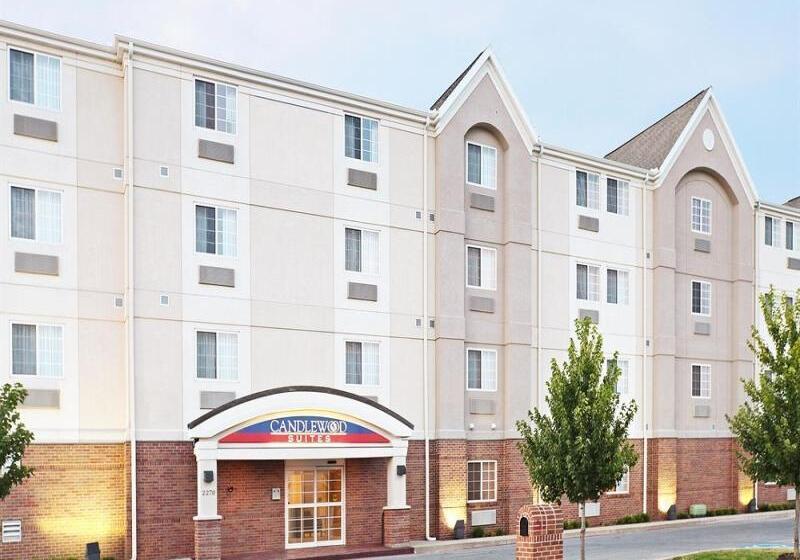 ホテル Candlewood Suites Fayetteville, An Ihg