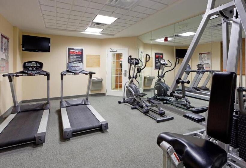 هتل Candlewood Suites Manassas, An Ihg
