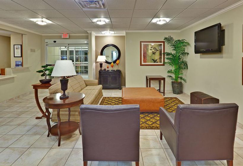 Hotel First Inn Suites