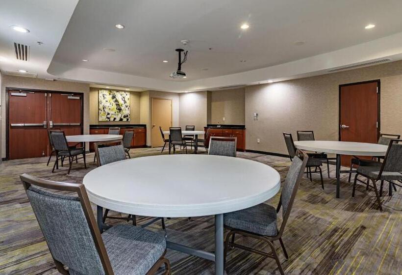 هتل Courtyard Brunswick