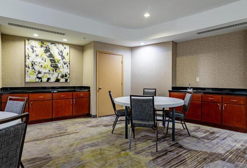 هتل Courtyard Brunswick