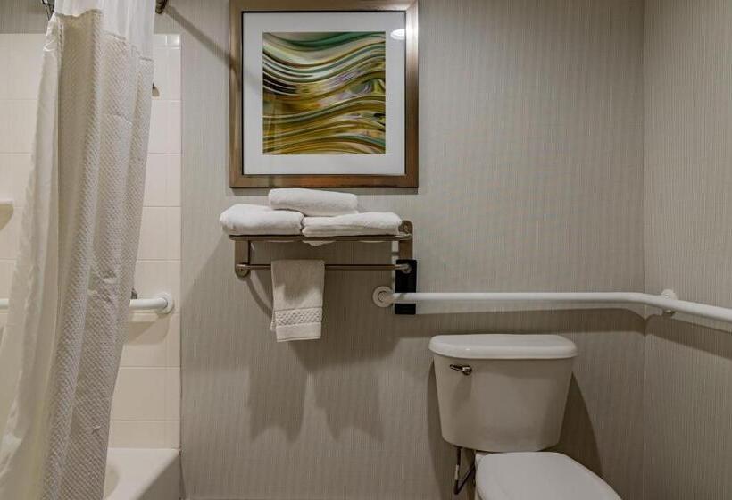 هتل Courtyard Brunswick