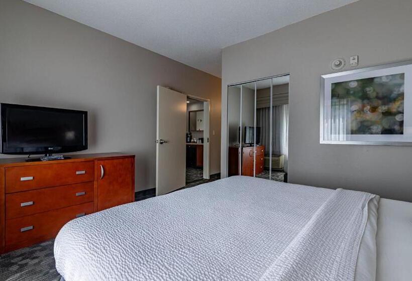هتل Courtyard Brunswick