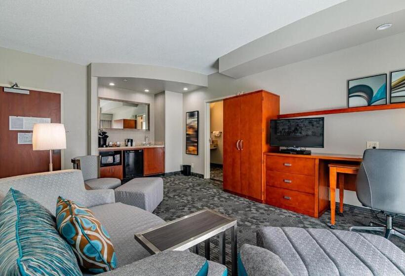 هتل Courtyard Brunswick