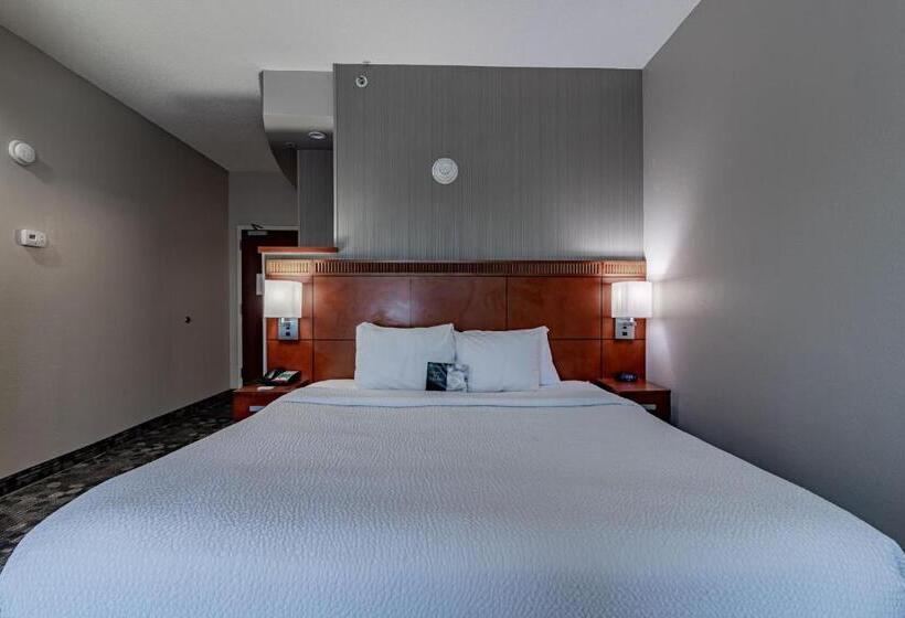 هتل Courtyard Brunswick