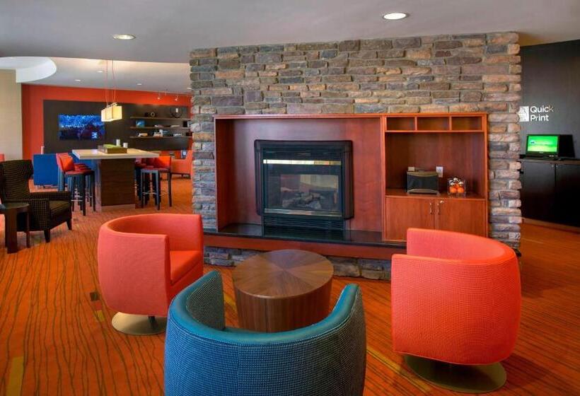 בית מלון כפרי Courtyard By Marriott Paramus