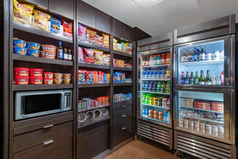 هتل Courtyard By Marriott Reno