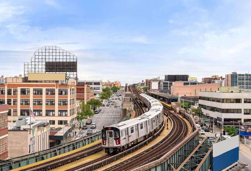 Hotel Days Inn By Wyndham Long Island City