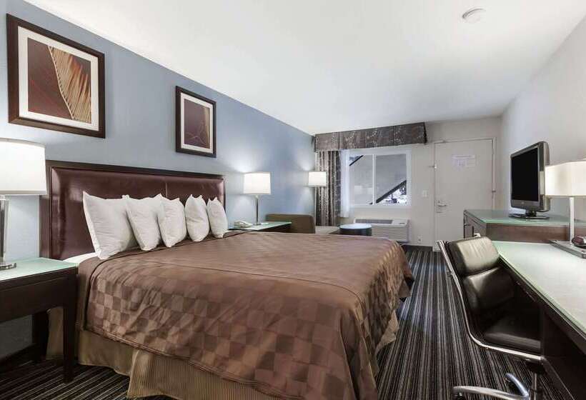 هتل Days Inn By Wyndham Morton