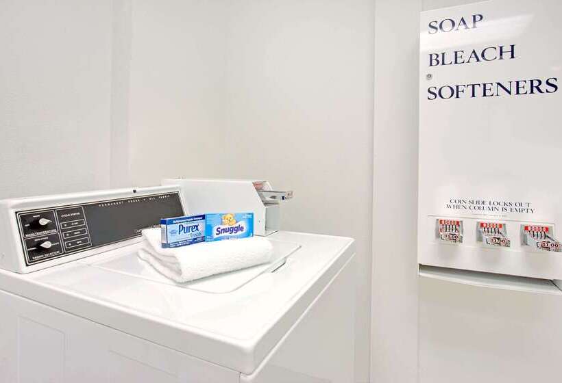 فندق Days Inn & Suites By Wyndham Laurel Near Fort Meade