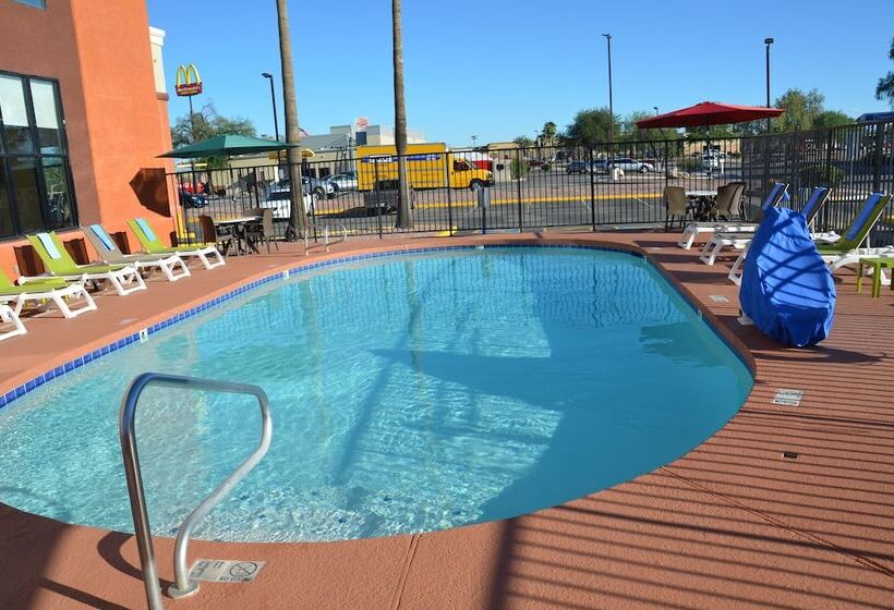 Hotel Days Inn & Suites By Wyndham Tucson/marana