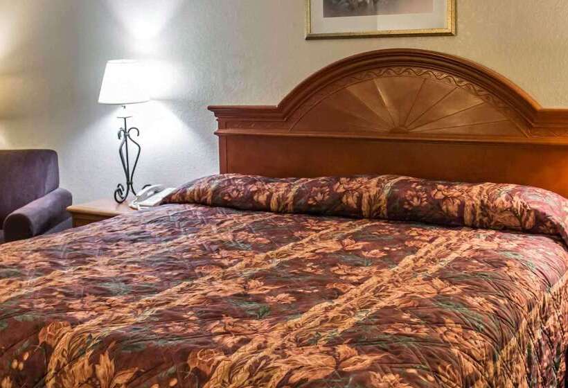 هتل Econo Lodge Akron Copley Northwest