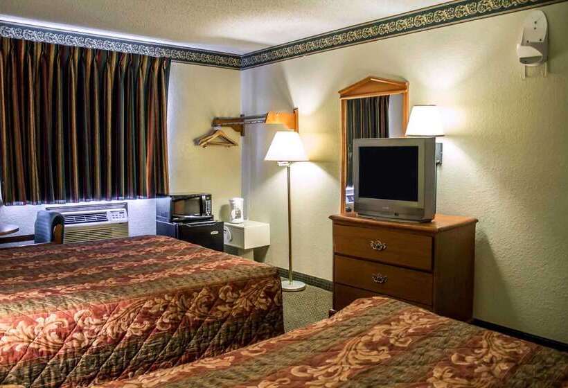 هتل Econo Lodge Akron Copley Northwest