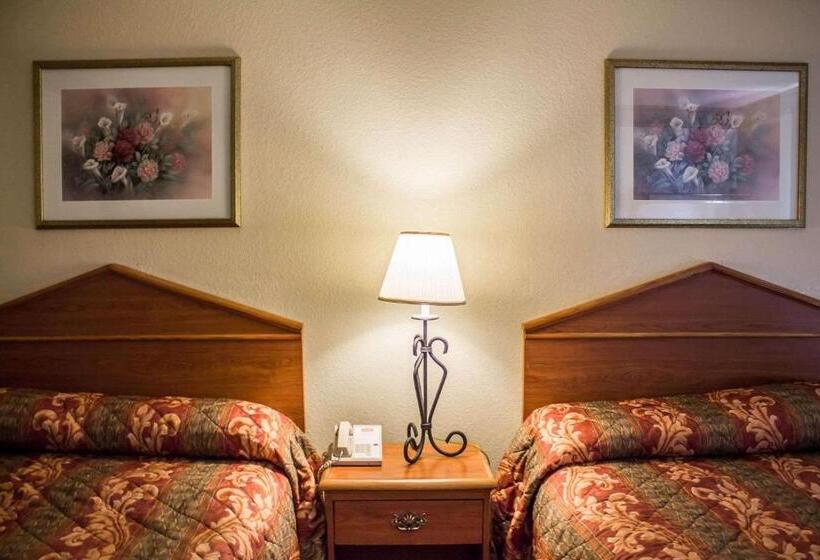 هتل Econo Lodge Akron Copley Northwest