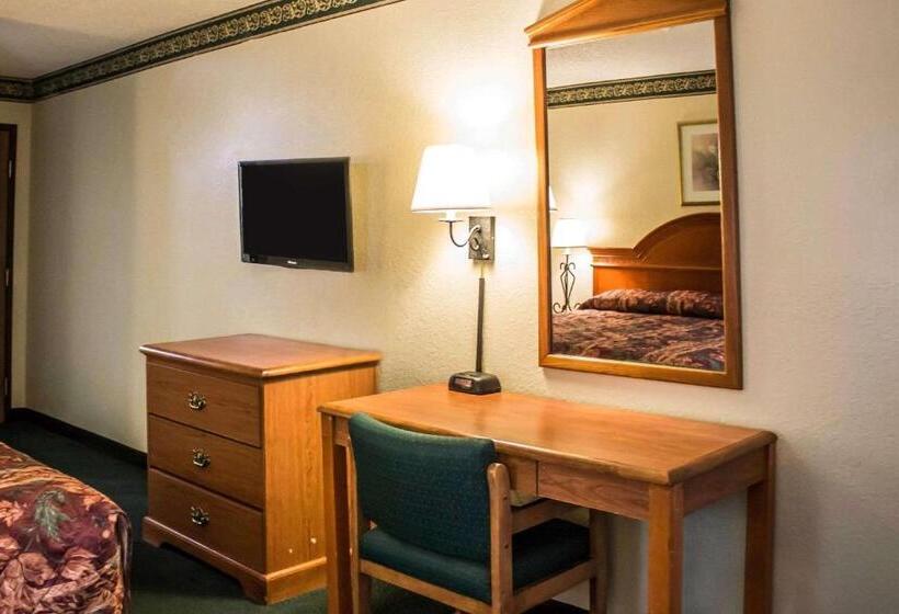 هتل Econo Lodge Akron Copley Northwest