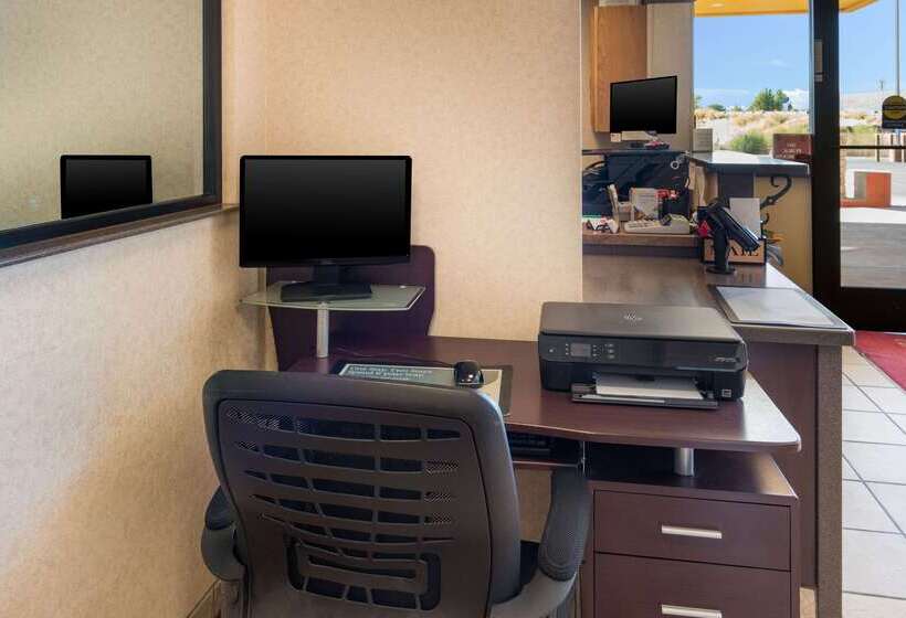 호텔 Econo Lodge