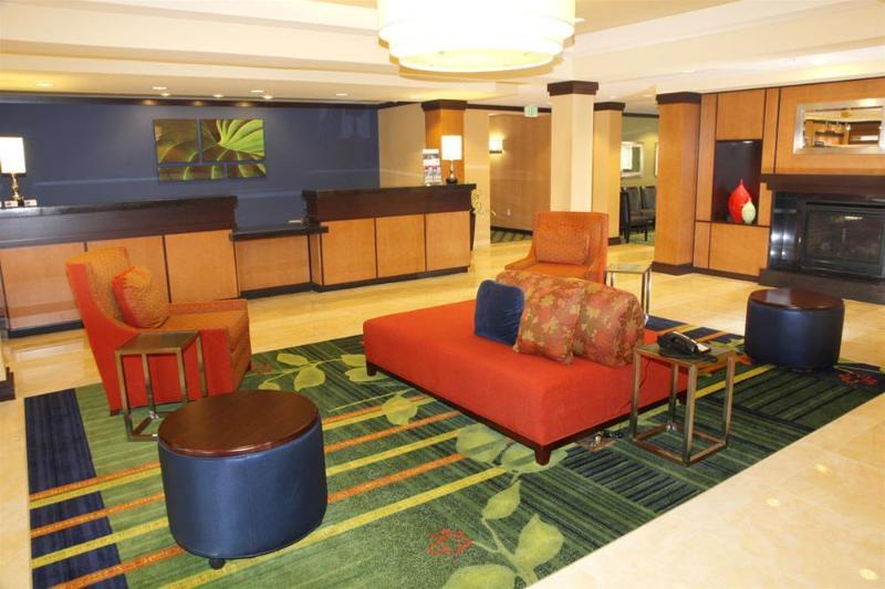 هتل Fairfield Inn & Suites By Marriott Rockford