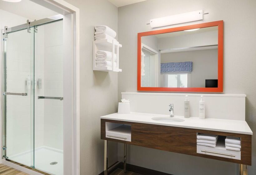 هتل Hampton Inn & Suites West Sacramento