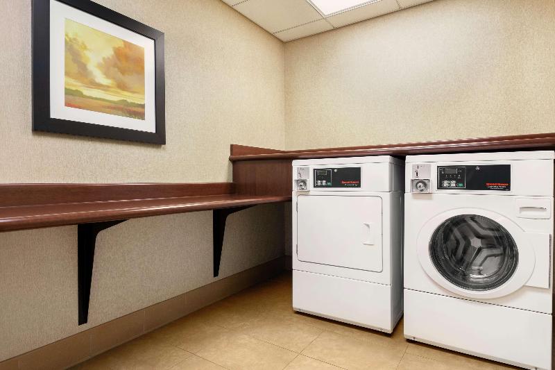 هتل Hampton Inn & Suites West Sacramento