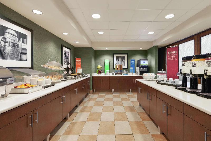 هتل Hampton Inn & Suites West Sacramento