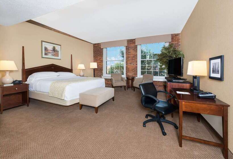 هتل Hawthorn Extended Stay By Wyndham Rome