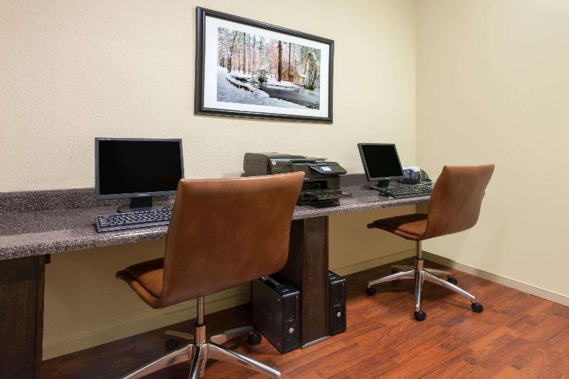 هتل Hawthorn Extended Stay By Wyndham Rome