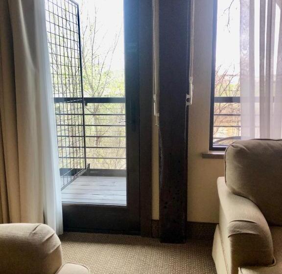 هتل Hawthorn Extended Stay By Wyndham Rome