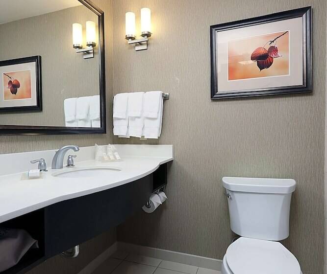Отель Hilton Garden Inn Clifton Park