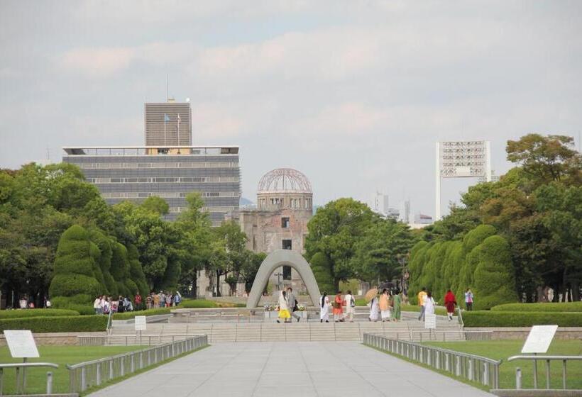 هتل Hiroshima City Bunka Koryu Kaikan