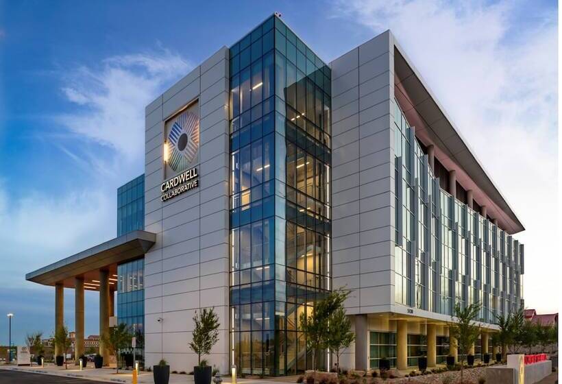 هتل Holiday Inn El Paso Airport, An Ihg