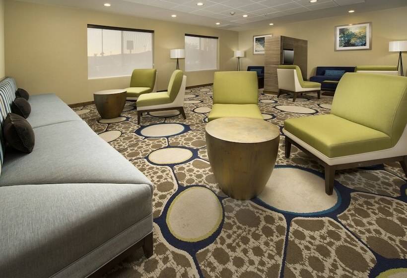 هتل Holiday Inn El Paso Airport, An Ihg