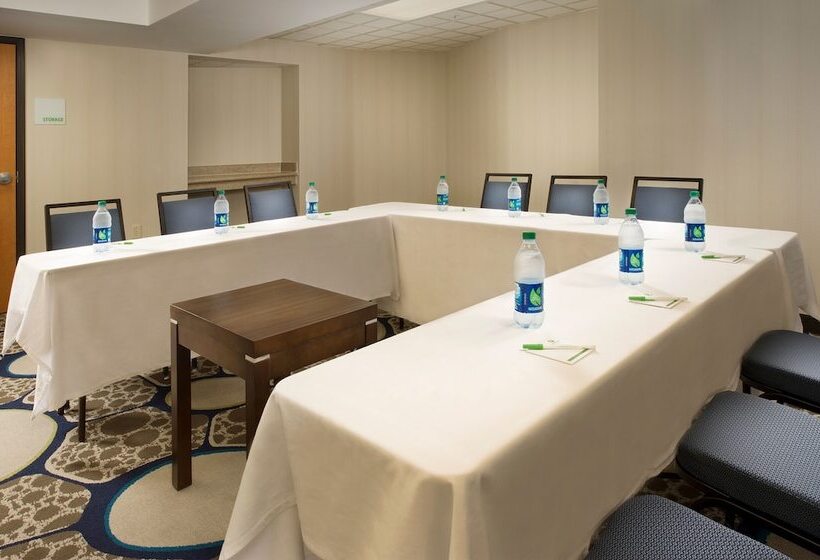هتل Holiday Inn El Paso Airport, An Ihg