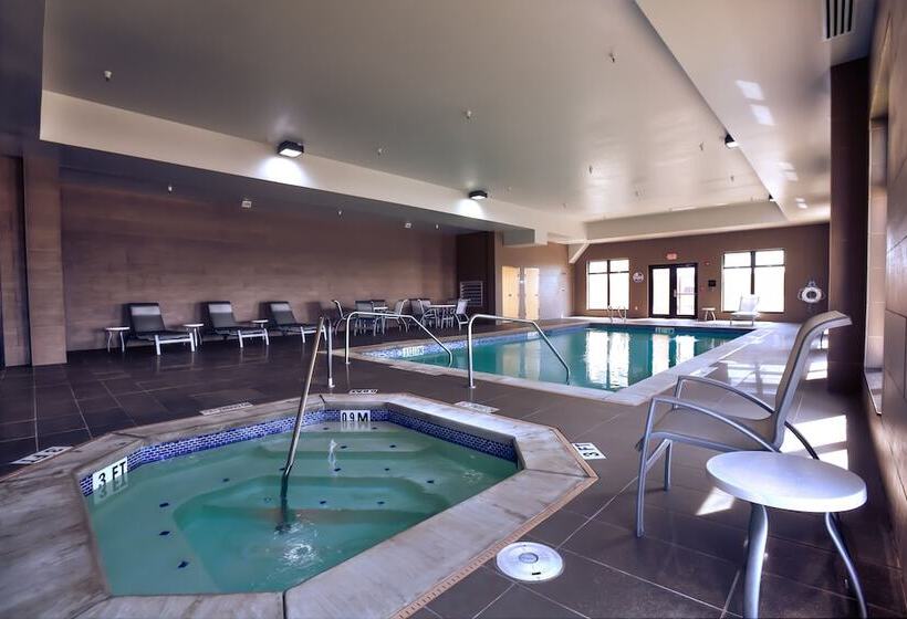 هتل Holiday Inn Express & Suites Amarillo West, An Ihg