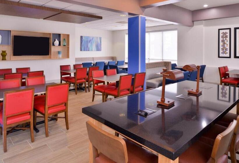 호텔 Holiday Inn Express Burlington, An Ihg