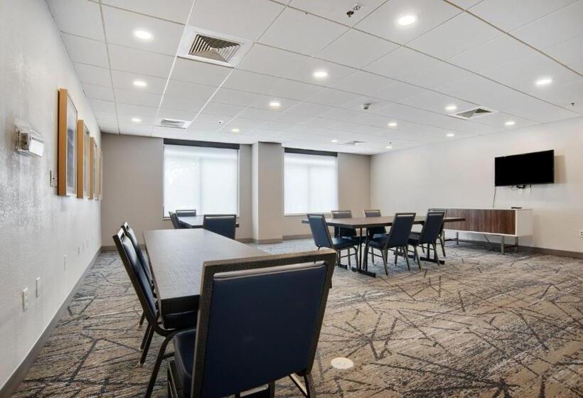 هتل Holiday Inn Express & Suites   Mobile   I 65, An Ihg