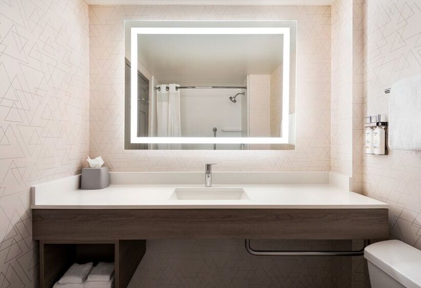 هتل Holiday Inn Express & Suites Mobile West I 10, An Ihg