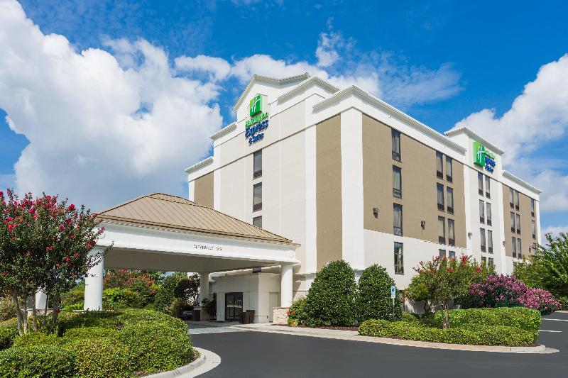 هتل Holiday Inn Express & Suites Wilmington University Center, An Ihg