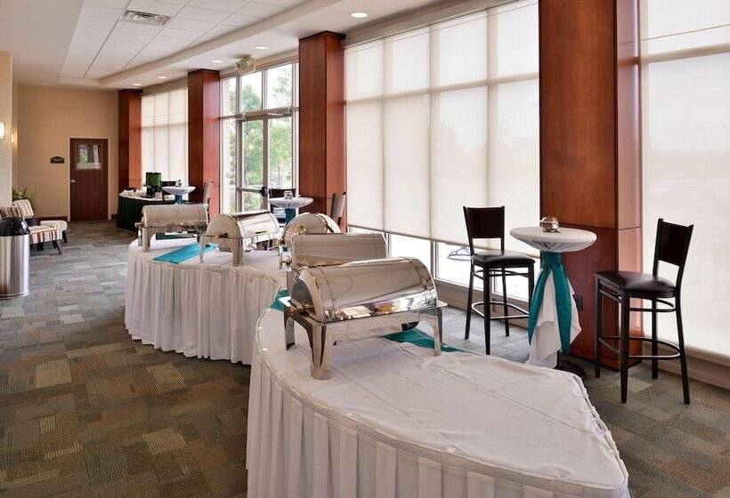 هتل Holiday Inn Madison At The American Center, An Ihg