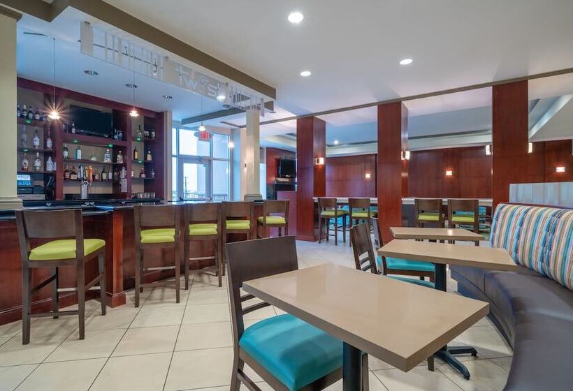 فندق Holiday Inn Manassas  Battlefield