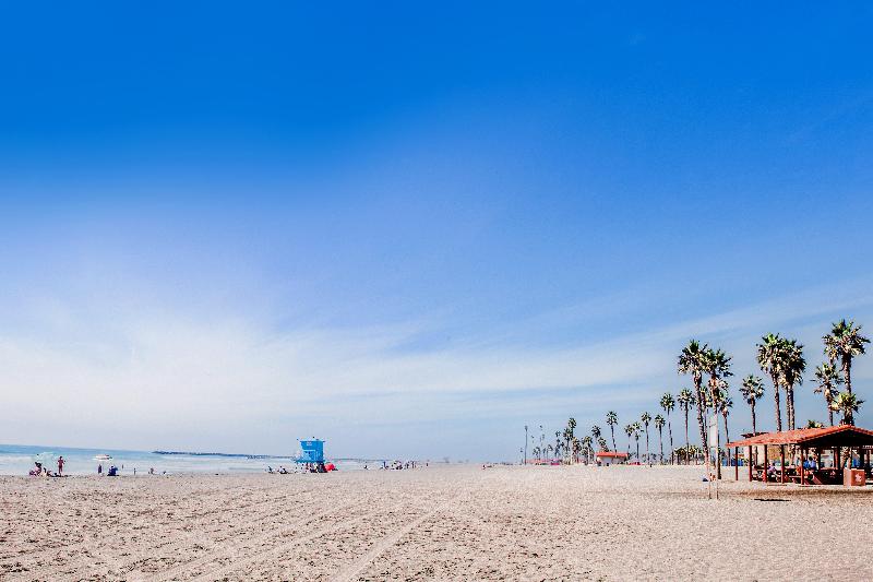 هتل Holiday Inn Oceanside Marina Camp Pendleton, An Ihg