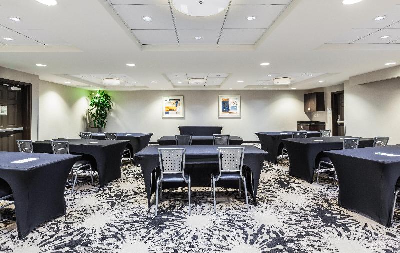 هتل Holiday Inn Oceanside Marina Camp Pendleton, An Ihg