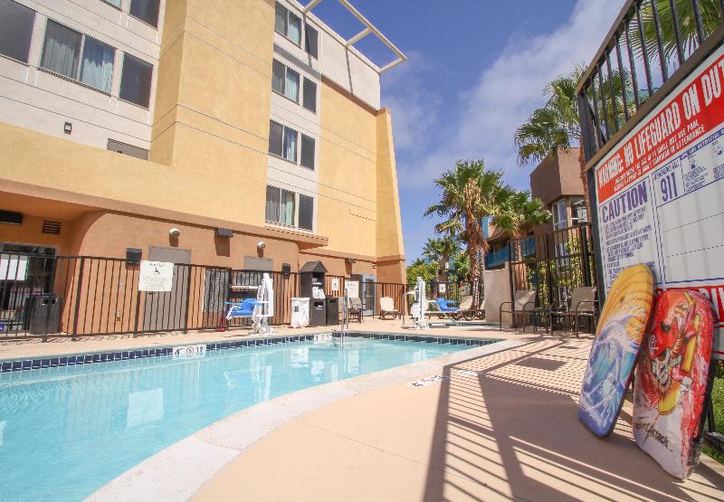 هتل Holiday Inn Oceanside Marina Camp Pendleton, An Ihg