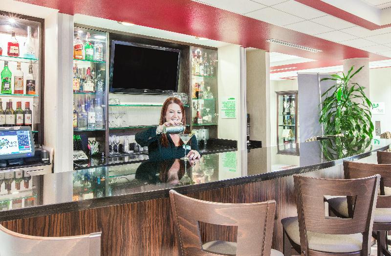 هتل Holiday Inn Oceanside Marina Camp Pendleton, An Ihg